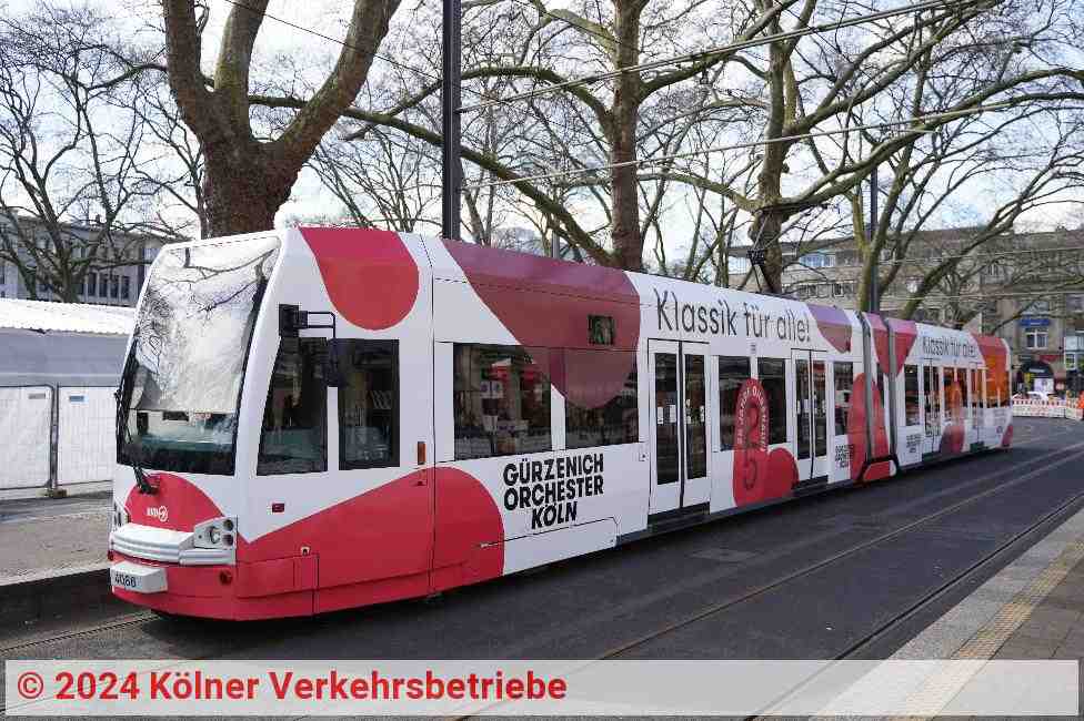 Vorstellung der Stadtbahn für das Gürzenich-Orchester am Neumarkt | Quelle: Kölner Verkehrsbetriebe