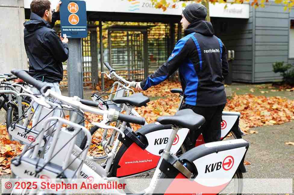 Eröffnung der KVB Rad-Stadtion am Zollstockbad | Foto: Stephan Anemüller Eröffnung der KVB Rad-Stadtion am Zollstockbad | Foto: Stephan Anemüller