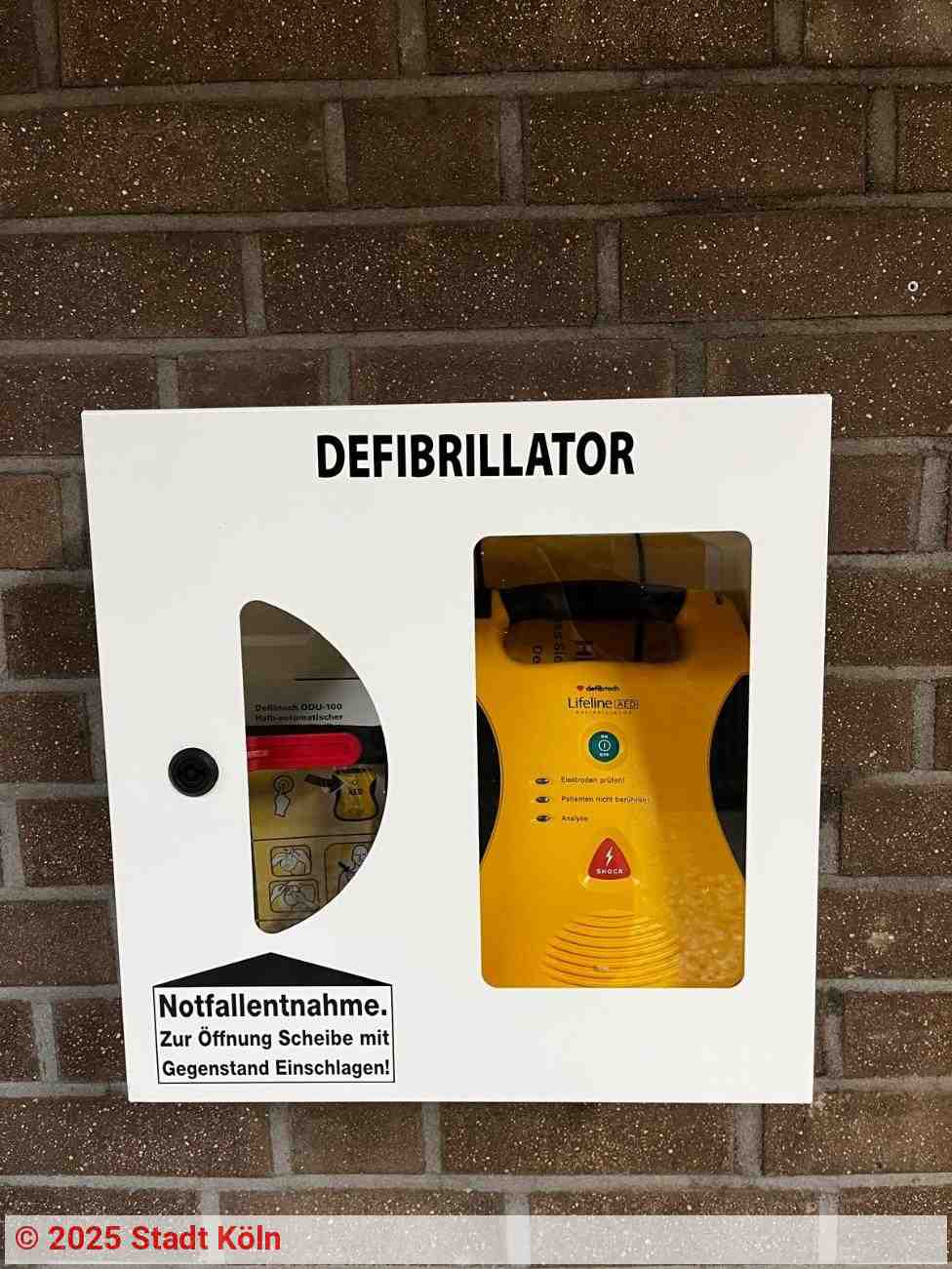 Laien-Defibrillatoren (AED) | Foto: Stadt Köln Laien-Defibrillatoren (AED) | Foto: Stadt Köln