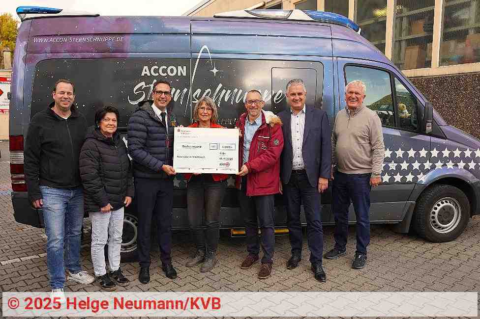 Übergabe der Centspende 2025 | Foto: Helge Neumann/KVB Übergabe der Centspende 2025 | Foto: Helge Neumann/KVB
