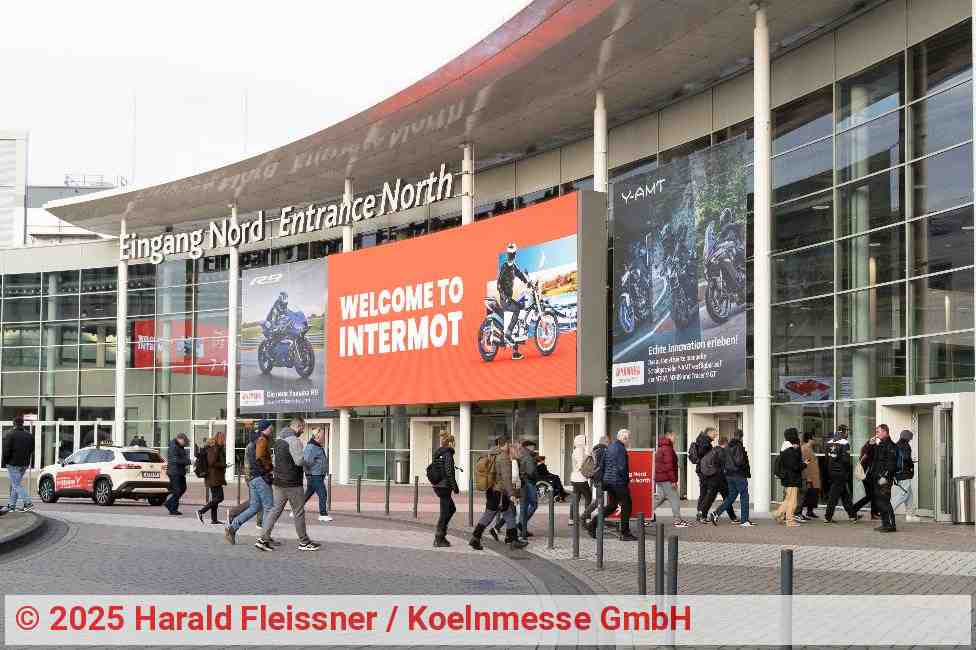 Eingang Nord der Koelnmesse - INTERMOT | Foto: Harald Fleissner / Koelnmesse GmbH
