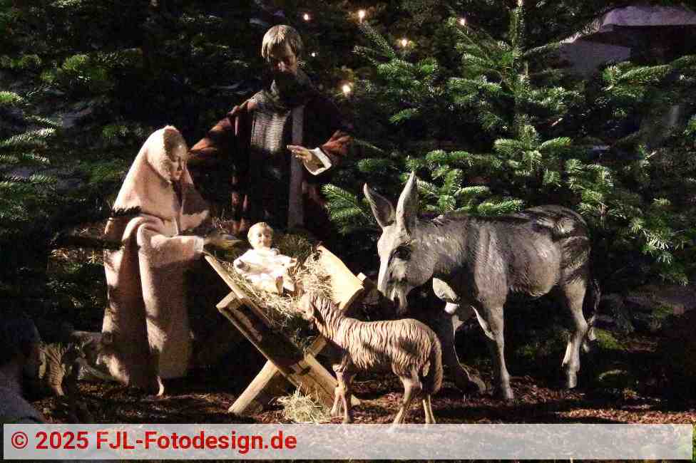 Eine von über 100 Krippen in Köln - In St. Heribert (Köln-Deutz) | Foto: FJL-Fotodesign.de