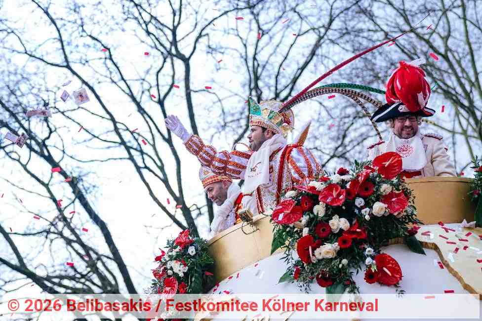 Prinz Niklas I. im Rosenmontagszug | Foto: Belibasakis / Festkomitee Kölner Karneval