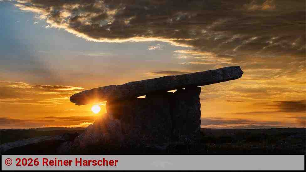 Burren - Poulnabrone - Dolmen | Foto: Reiner Harscher