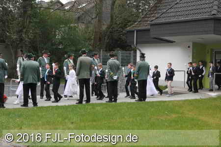 Erstkommunion in St. Pius X. am Sonntag, dem 3. April 2016