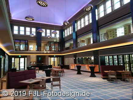 Deutz-Kalker Bad und Volksbibliothek Vorster, heute Hotel Stadtpalais