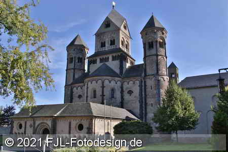 Abteikirche Maria Laach und der Laacher See